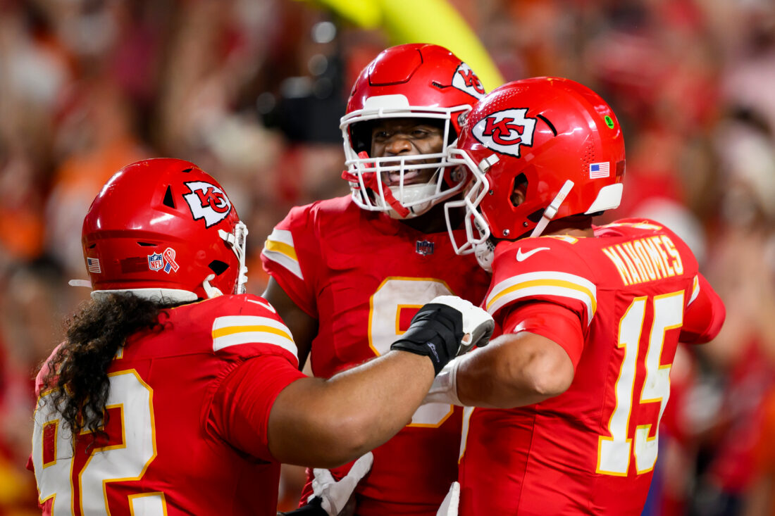 1930s ‘Heisman’ shovel pass sets tone for Chiefs’ 31-10 win over the Broncos